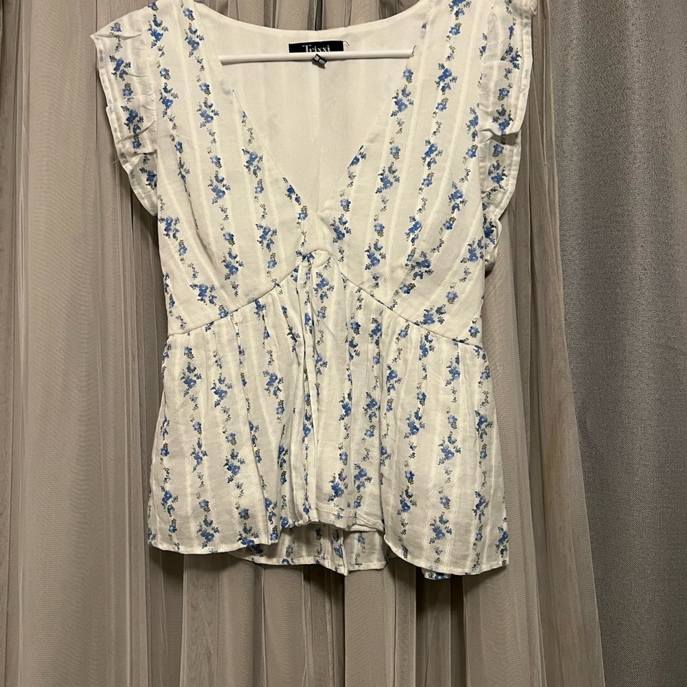 Assorted tops - Picture 5 of 6